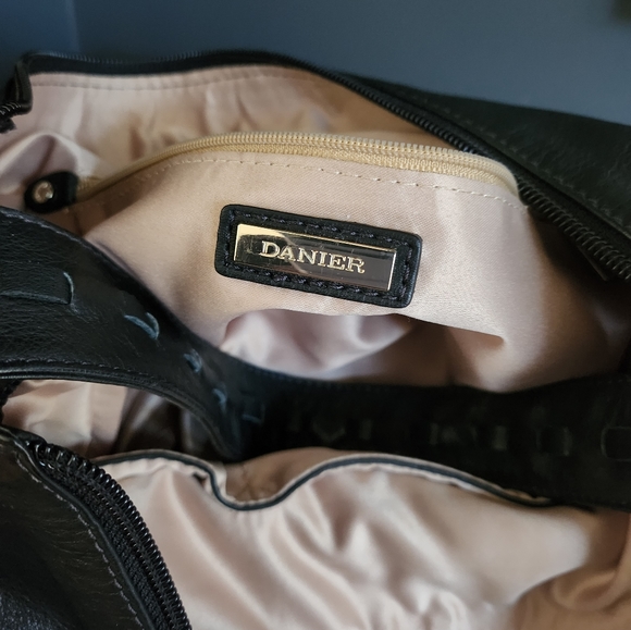 Danier Bag - Picture 8 of 9